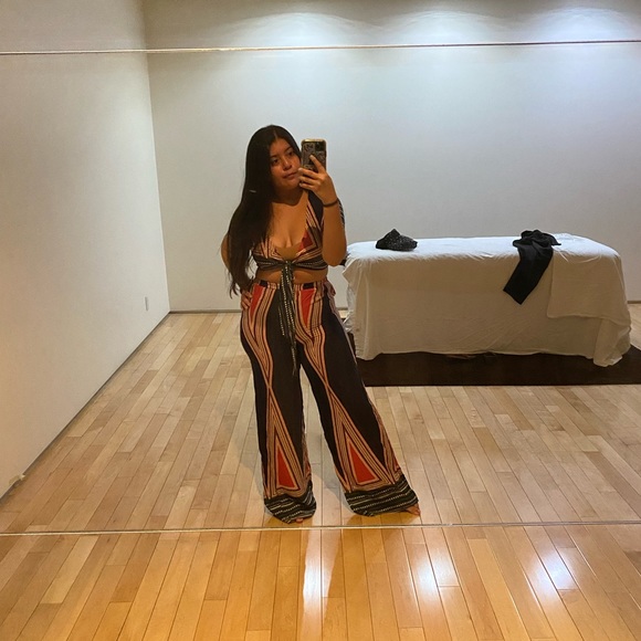 *24 HOUR SALE* Jet Set Geometric Print Crop Top and Pant Set - Picture 7 of 7